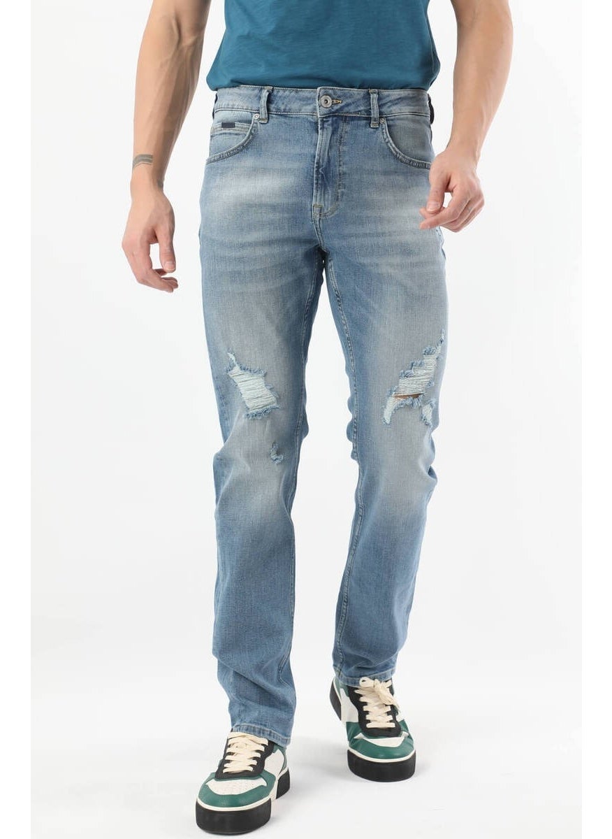 Banny Jeans جينز أزرق مقاس عادي للرجال بتمزق عند الركبة  - Image 5