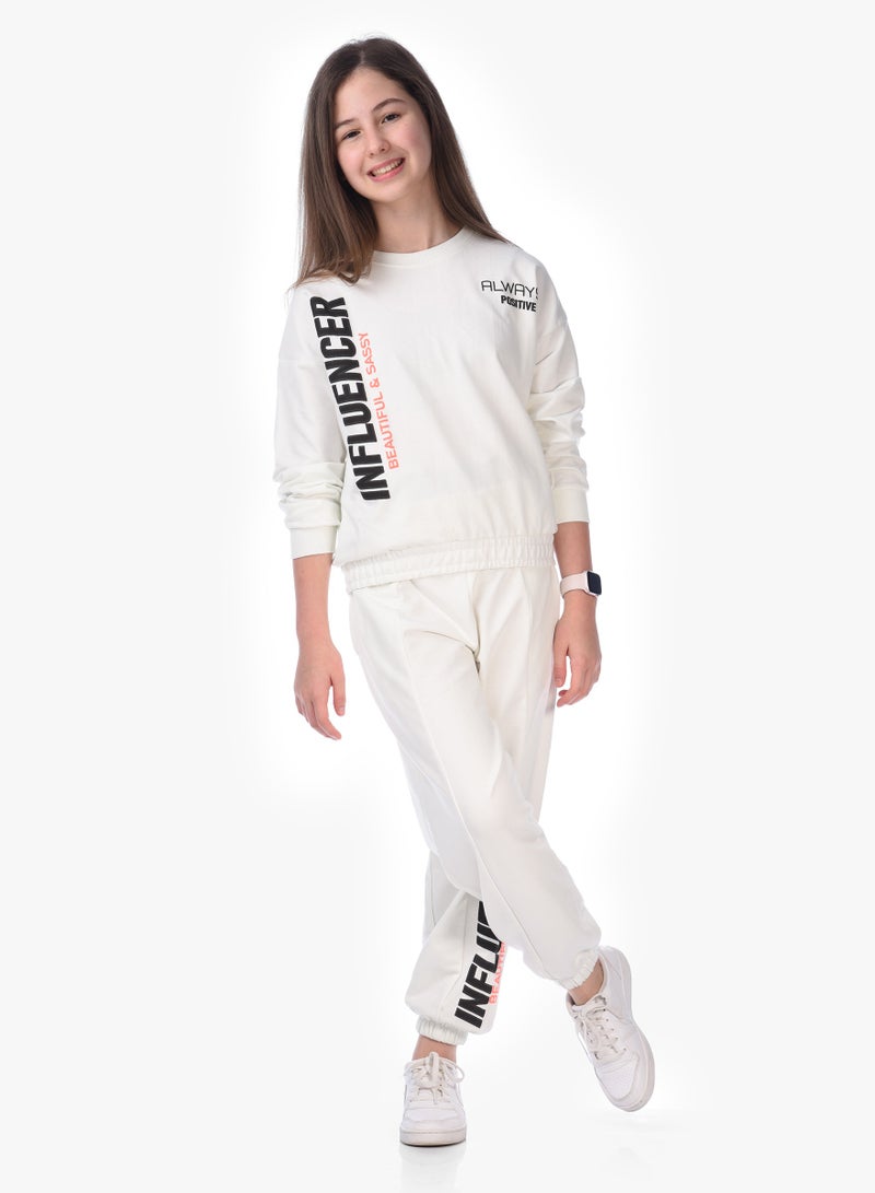 فكتور اند جين سويت شيرت أنيق مع بنطلون رياضي متناسق، مريح في الارتداء. - Image 4