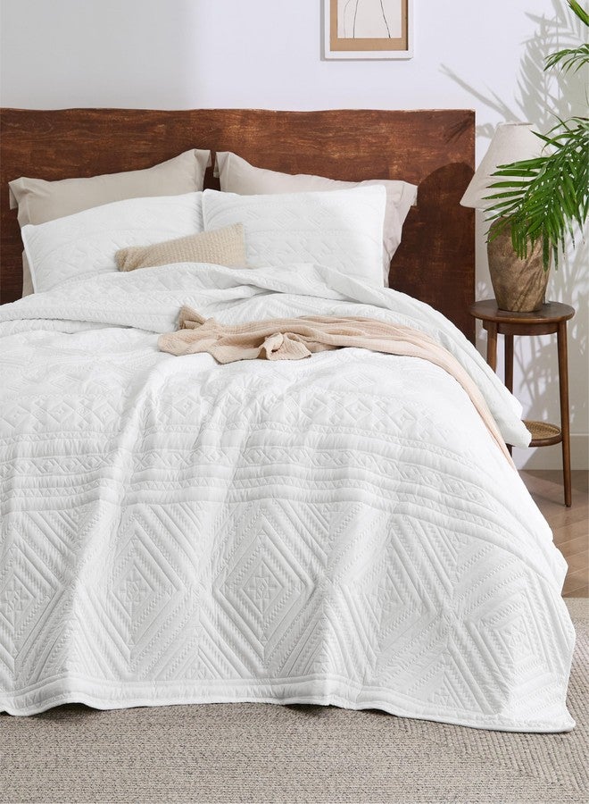Bedsure Boho Quilt King Size - Lightweight Bedspread King Size with Geometric Stitched Pattern, White Farmhouse Soft Bedding Set Coverlet with 2 Pillow Shams for All Seasons, 106x96 inches - Image 1