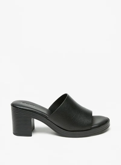 فلورا بيلا من شو إكسبرس Women's Textured Slip-On Sandals With Block Heels