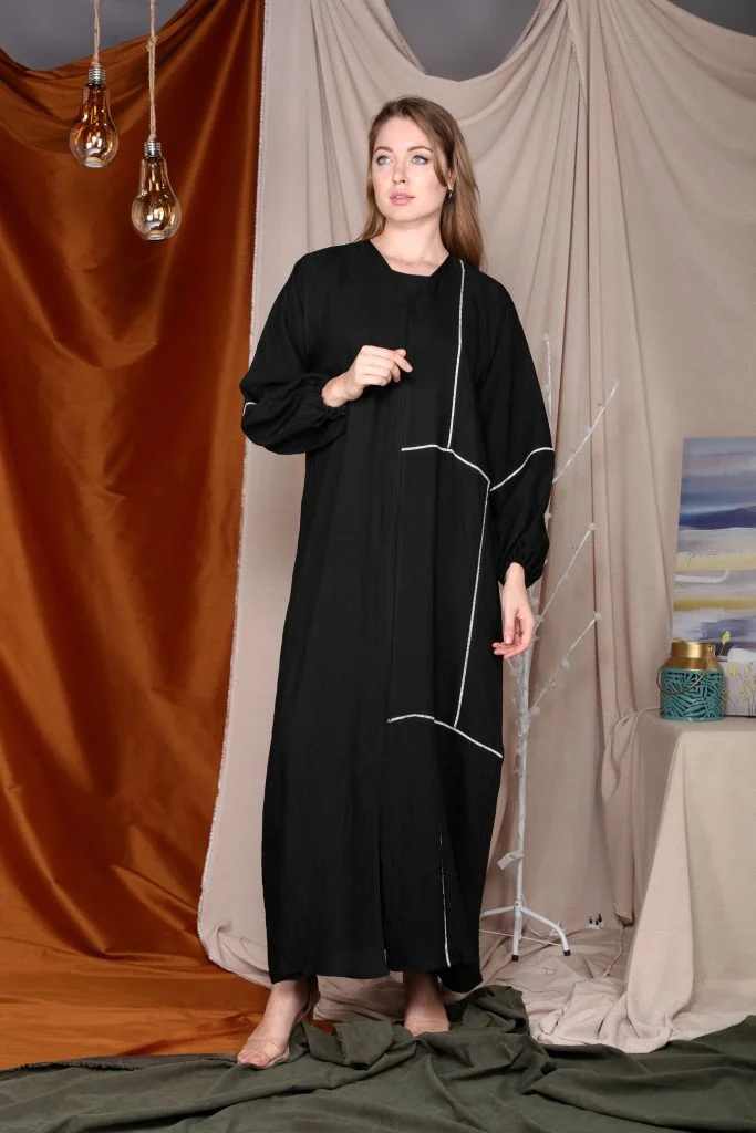 Moistreet Crystal Lace Embellished  Abaya