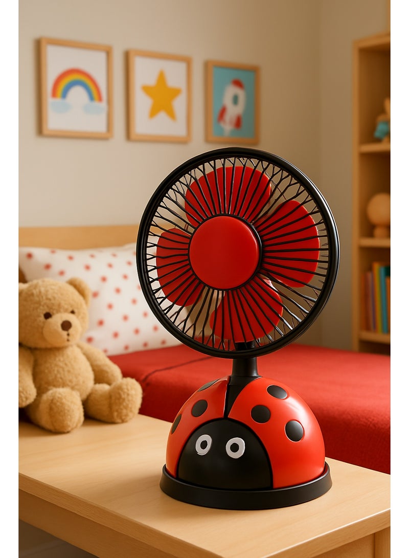 مروحة مكتب صغيرةfan cartoon fashion  – سرعتان تشغيل – تصميم خفيف الوزن قابل للتدوير – محرك عالي الأداء – صديقة للبيئة – موفرة للطاقة – تصميم بشكل مناسب للاطفال – لون احمر في اسود - Image 3