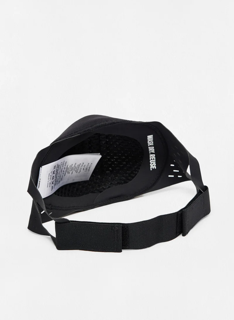 اديداس كمامة وجه بتصميم مصبوب