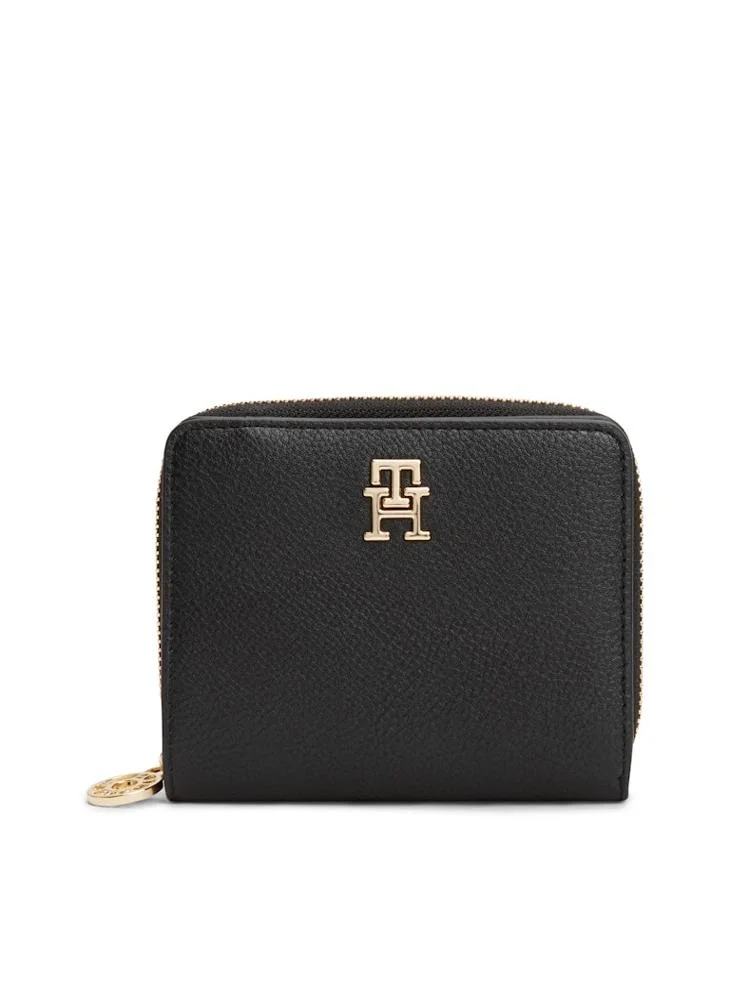 تومي هيلفيغر Logo Wallets