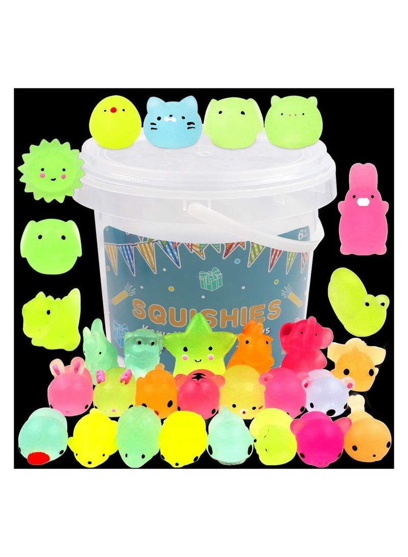 جوليتي إل إل سي ألعاب موتشي إسفنجية لأعياد الميلاد | هدايا حفلات مضيئة في الظلام للأطفال | هدايا أعياد الميلاد أو هدايا الإرجاع للأطفال | ألعاب موتشي إسفنجية صغيرة | أكياس هدايا، حشوات بينياتا، 36 قطعة - Image 1