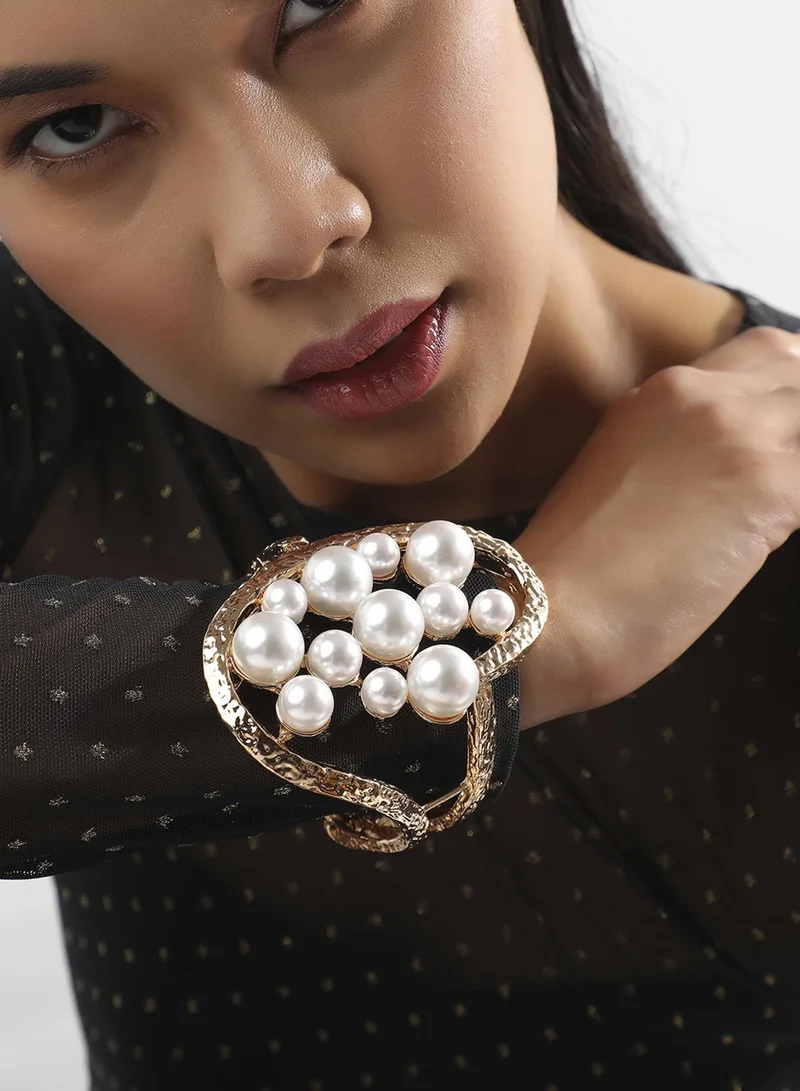 SOHI Party Statement Artificial Bracelet Jewellery
