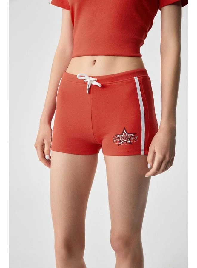Ethiquet MARIAM Women's Printed Regular Red Shorts.