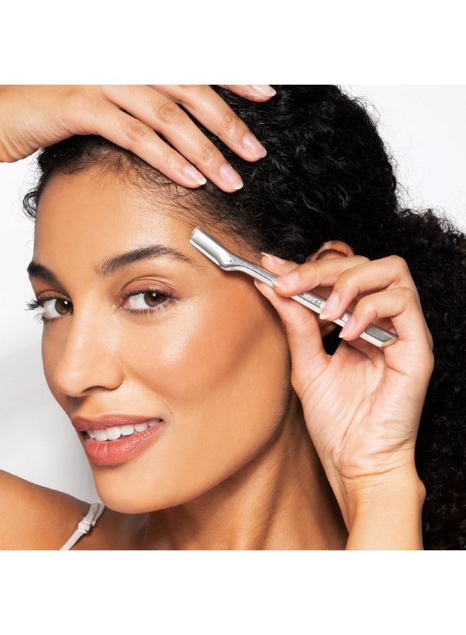 Tweezerman شفرة حواجب حصرية وملاقط مائلة صغيرة باللون الأزرق المسائي - Image 5