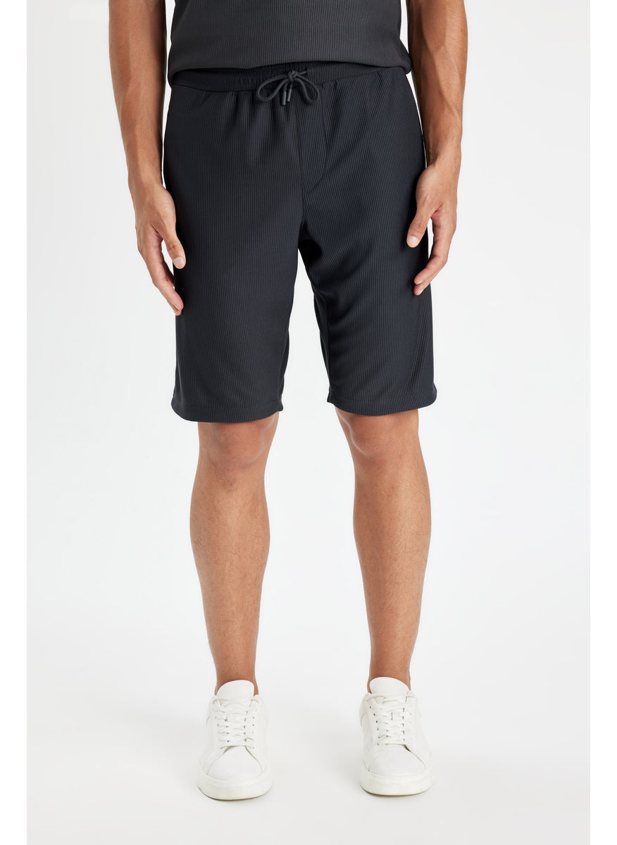 Man Regular Fit Bermuda Shorts