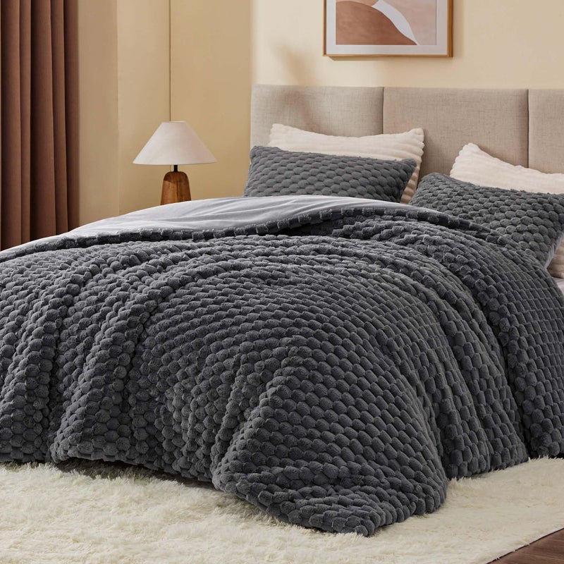 BEDELITE Fluffy Queen Comforter Set - Grey Fleece Soft Comforter for Queen Size Bed, Luxury Warm Bedding Set for Winter, Fuzzy Bed Set 3 Pieces (1 Comforter, 2 Pillowcases) - Image 1