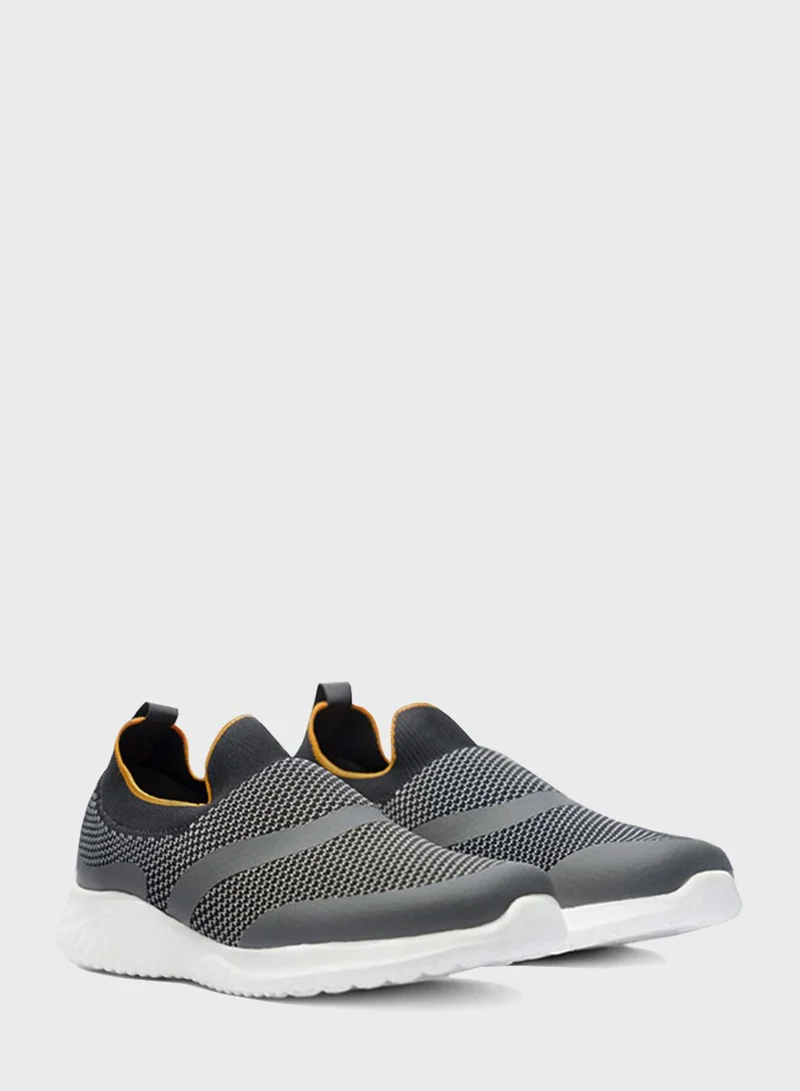 لانجوتش Cosmos Sneakers