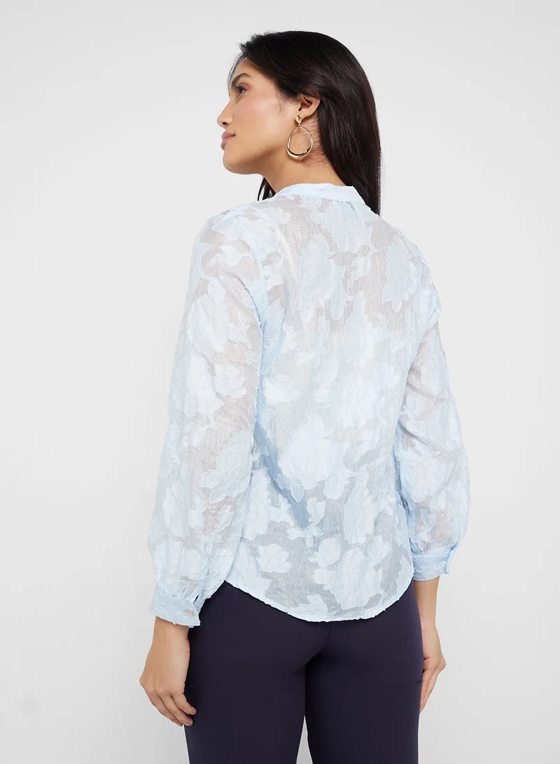 ايلا بلوزة بنقوش مميزة