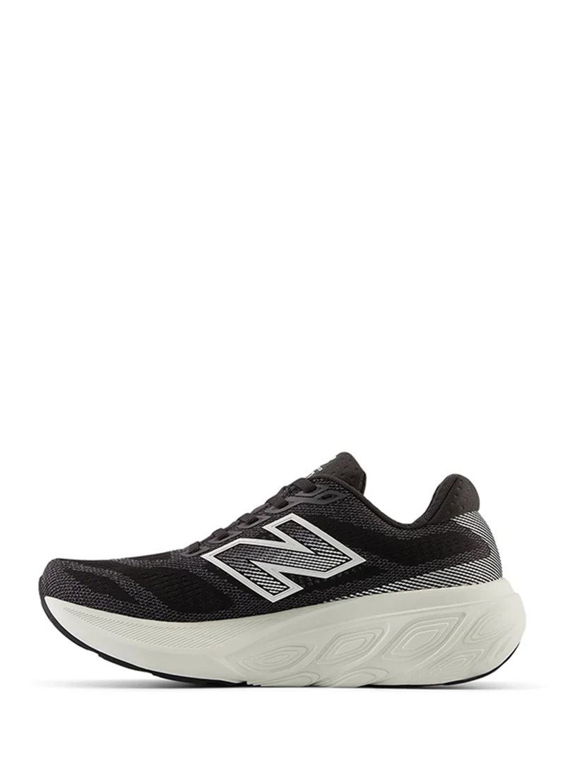 New Balance 880 Sports Shoes