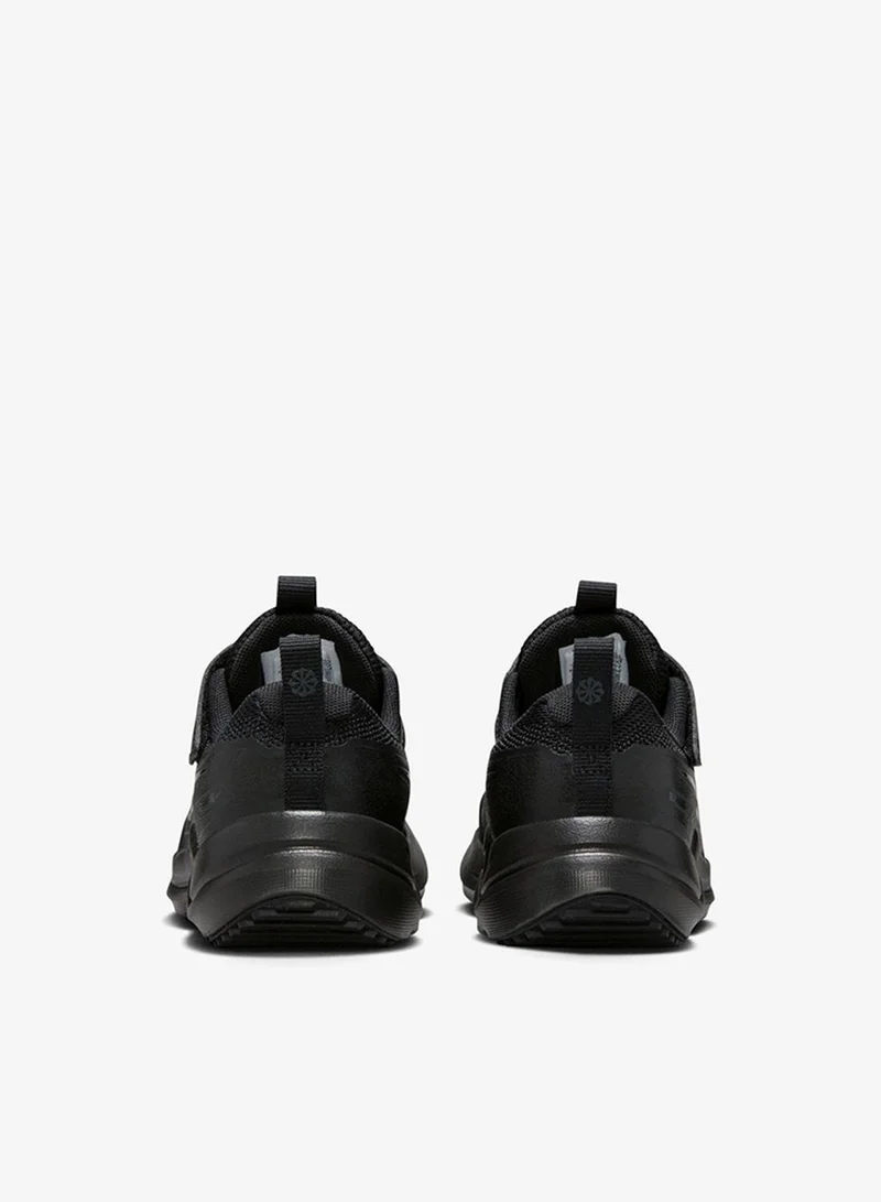 نايكي سنيكرز كوزميك رنر للأطفال