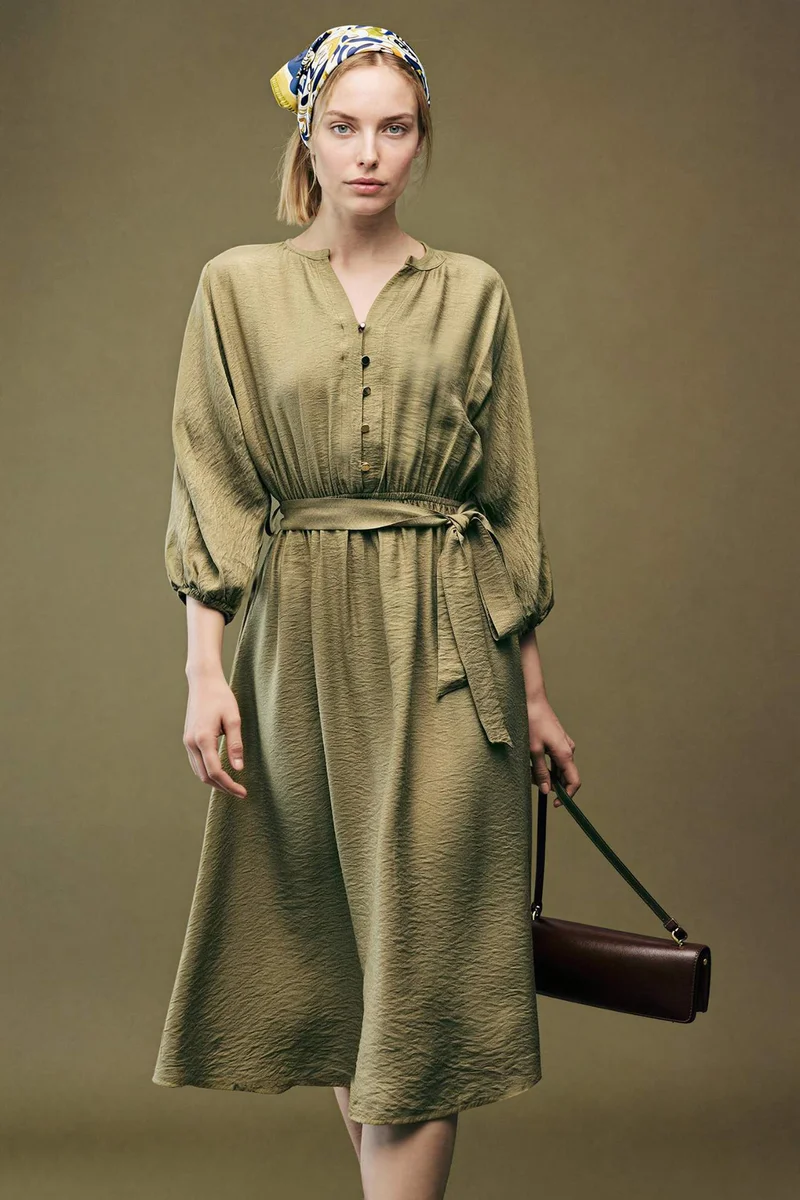 ديفاكتو Off Shoulder Half Sleeve Dress