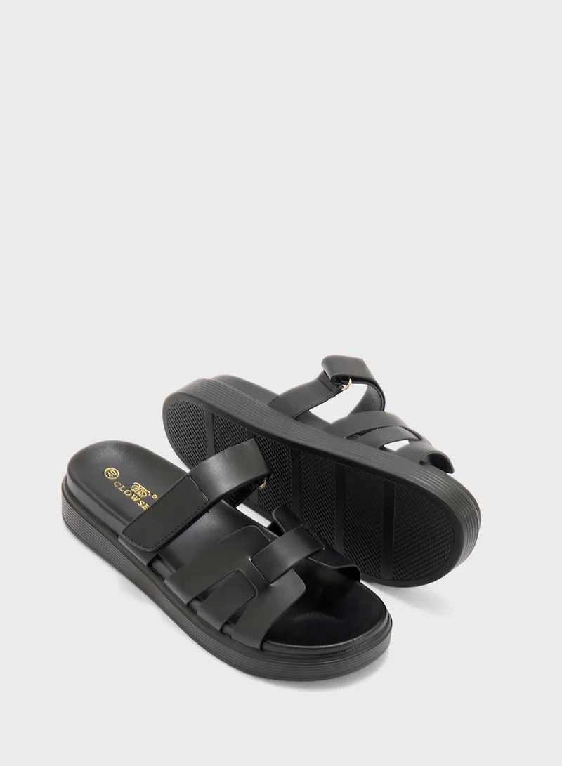 Clowse Chunky Flat Sandal
