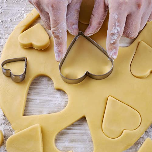 Gtmkina Heart Cookie Cutter Set, Gtmkina 5 Pieces Stainless Steel Small Biscuit Cutters Heart Shaped Mold for Kids Holiday Birthday Party - Image 3
