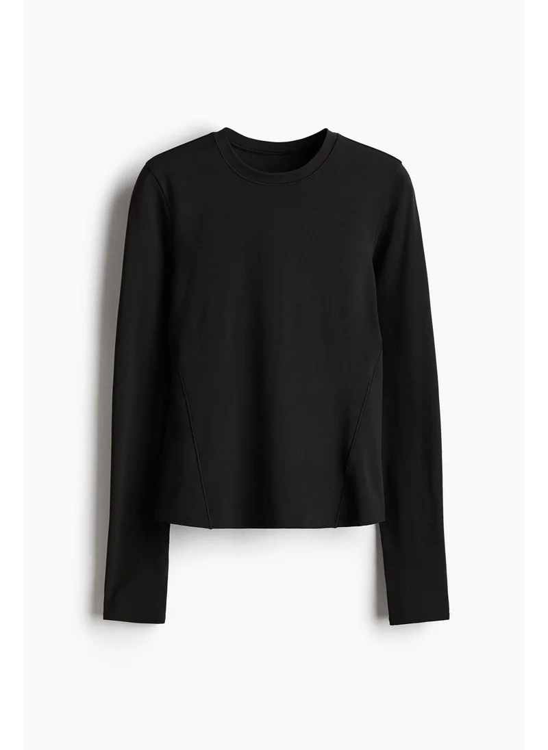 H&M Sports top in DryMove™