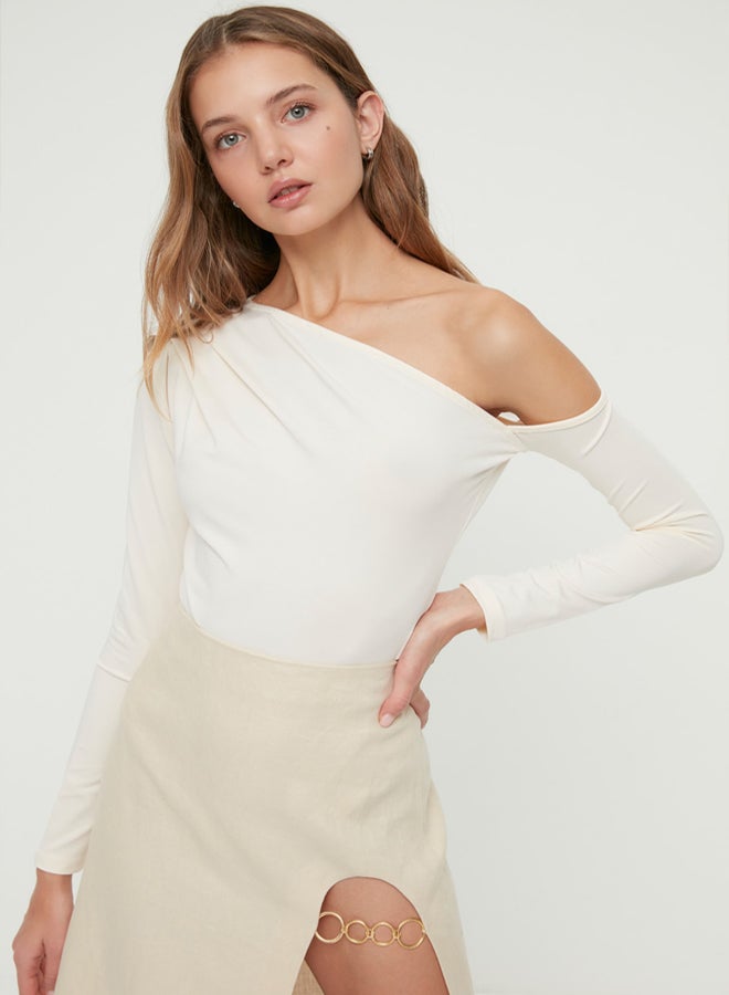 trendyol Ecru Asymmetric Collar Long Sleeve Stretch Snap Knitted Body - Image 3