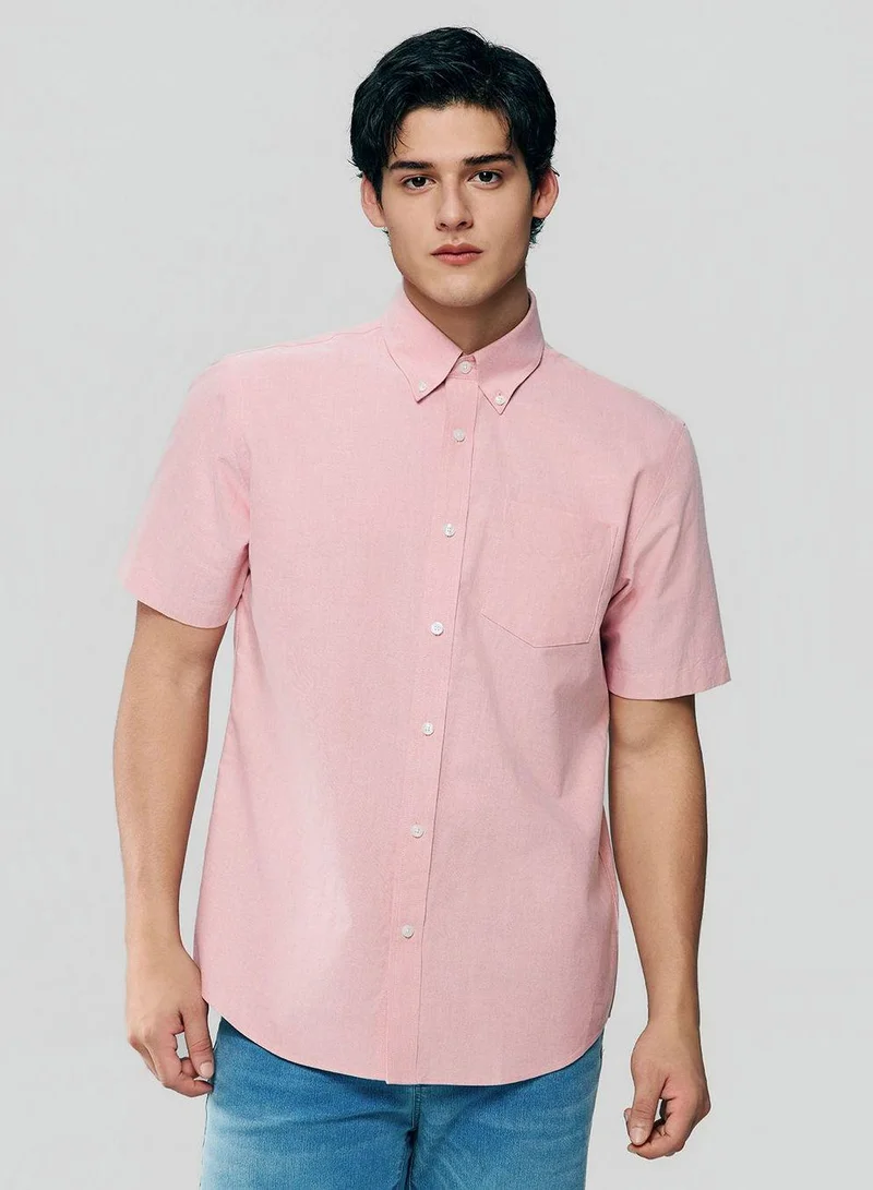 Men’s Regular Fit Wrinkle‑Free Short Sleeve Oxford Shirt