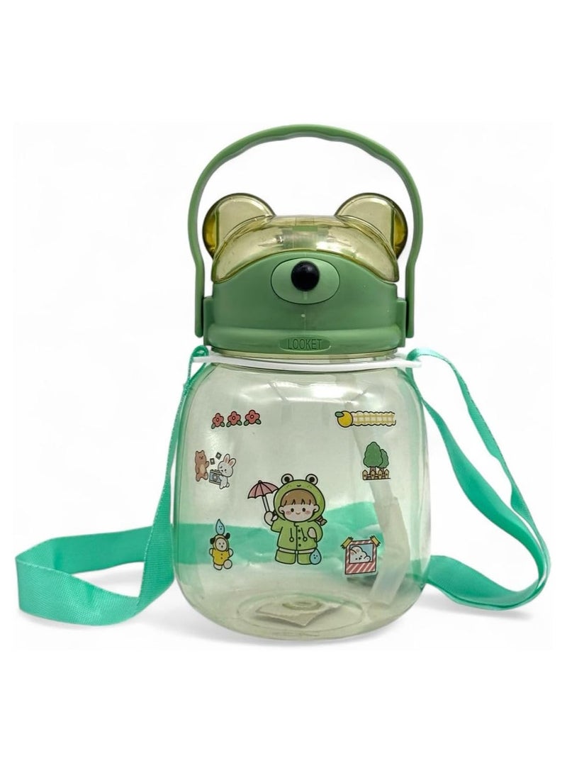 كيوشوب زمزمية أطفال من كيوشوب بشكل دب لطيف – سعة 1.5 لتر ماصة للشرب + حزام للرقبة + ماسكة مريحة – مثالية للمدرسة، الحضانة والخروجات الطويلة داعًا للتعبة المتكررة - Image 1