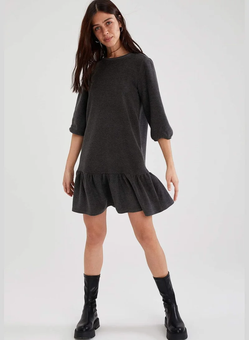 DeFacto Long-Sleeved Relaxed Fit Crew Neck Knitted Dress