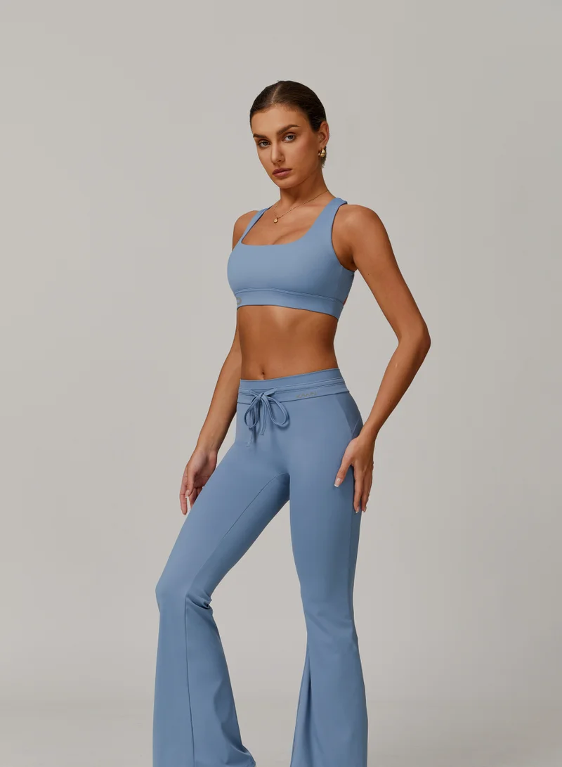 كون.يوغا بلوزة قصيرة نسائية بياقة عالية بدون أكمام