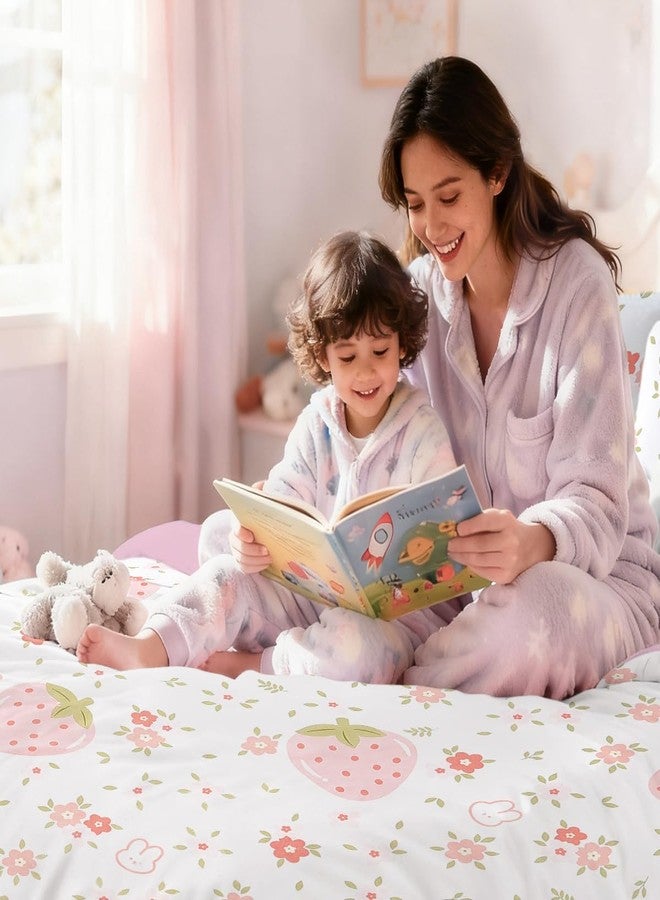 أغطية لحاف SOULZZZ باللونين الأبيض والوردي، مقاس كوين - أطقم مفروشات سرير وردية بنقشة الفراولة، مقاس كوين، 3 قطع مع سحاب إغلاق، غطاء لحاف و2 غطاء وسادة (بدون لحاف) - Image 5