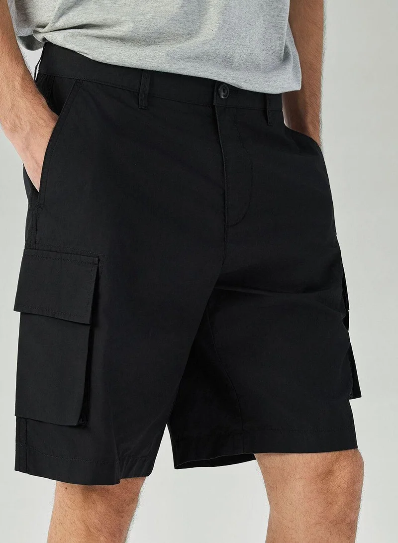Men Relaxed Cotton Poplin Bermuda Shorts