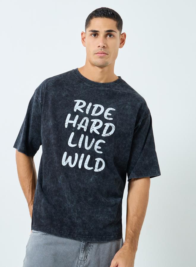 ستايلي تيشيرت فضفاض بطبعة كتابة - Image 3