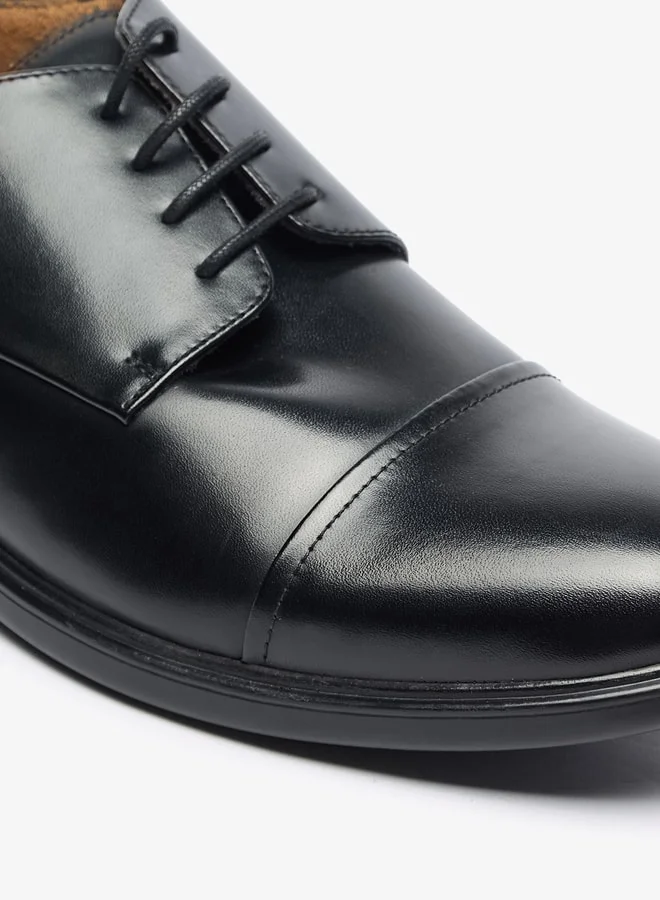 Le Confort Men Solid Derby Shoes with Lace-Up Closure