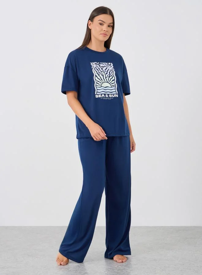 ستايلي Styli Graphic Print Round Neck T-Shirt and Pyjama Set