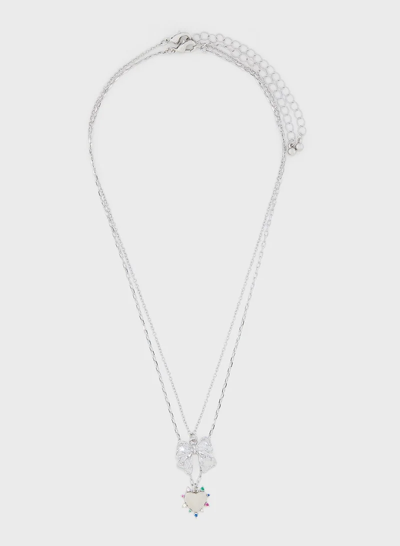 جينجر عقد بقلادة على شكل قلب بفيونكة - عبوة من قطعتين