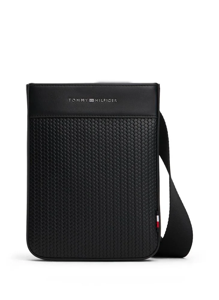 تومي هيلفيغر حقيبة كروس بودي بشعار