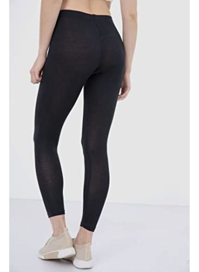 Carina Plain long leggings for women with a high elasticated waist high-quality materials well ventilated and soft to the touch Black colour  - Image 3