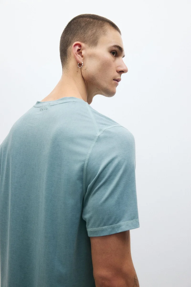 H&M  Sports T-shirt with DryMove™ for Men | Best Price UAE