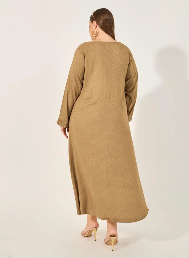Styli Styli Plus Size Embroidered Round Neck A-Line Jalabyia