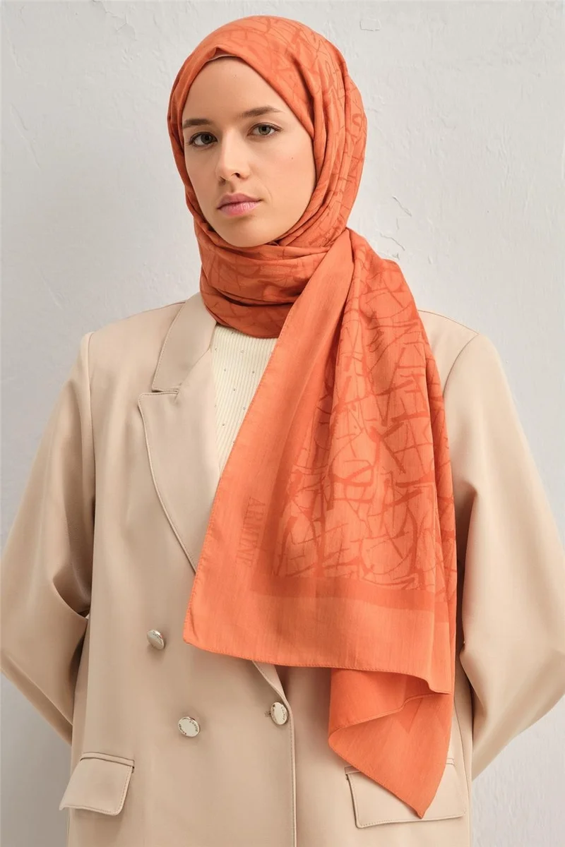 ARMINE شال بنقشة الخط العربي من التنسل الحريري 32106