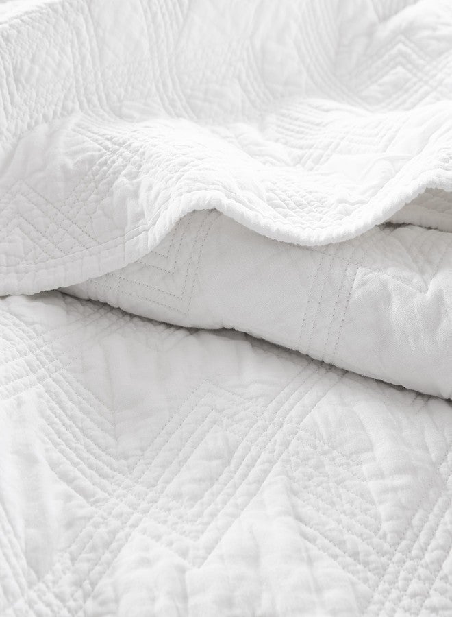 WDCOZY طقم لحاف أبيض من القطن الخالص 100% من WDCOZY، مقاس كينج مع غطاءين للوسائد، تصميم ريفي أنيق، خفيف الوزن، ناعم الملمس، مناسب لجميع الفصول، 3 قطع، 106 × 96 بوصة - Image 5