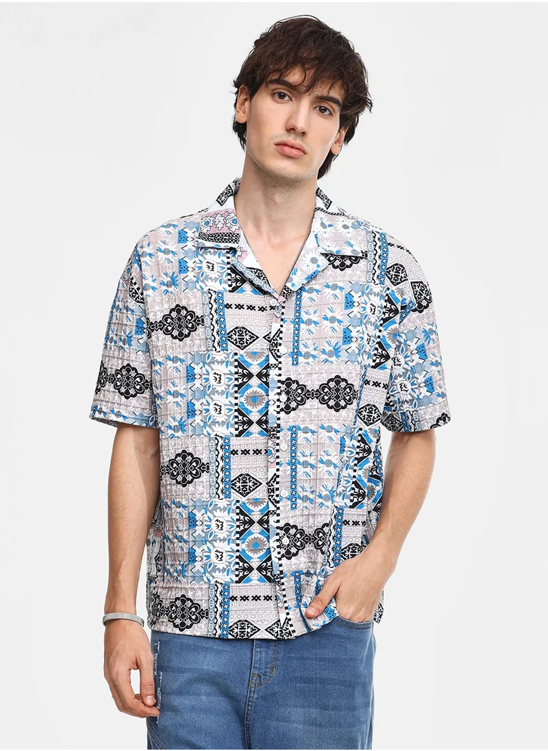 كامبوس سوترا Men's Sky Blue & Cloud Grey Bohemian Impressions Oversized Shirt