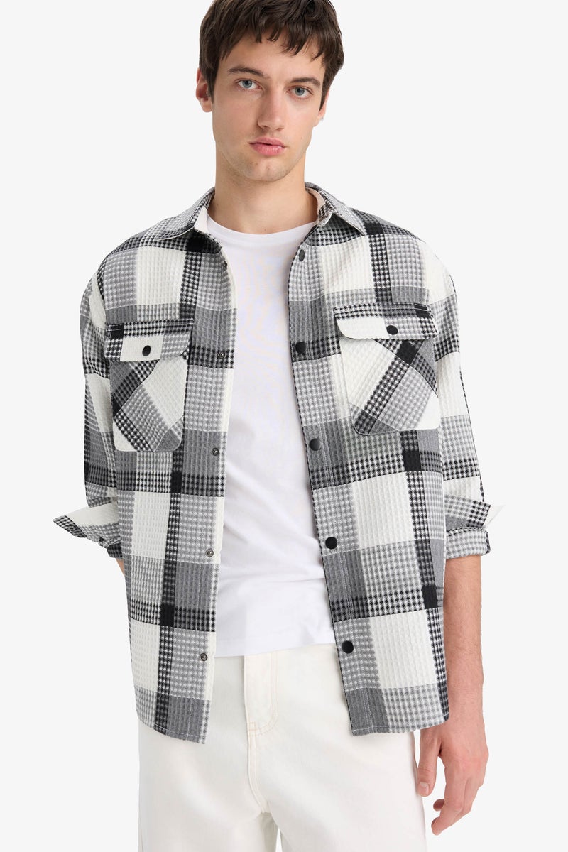 ديفاكتو قميص رجالي مريح بأكمام طويلة - Image 1