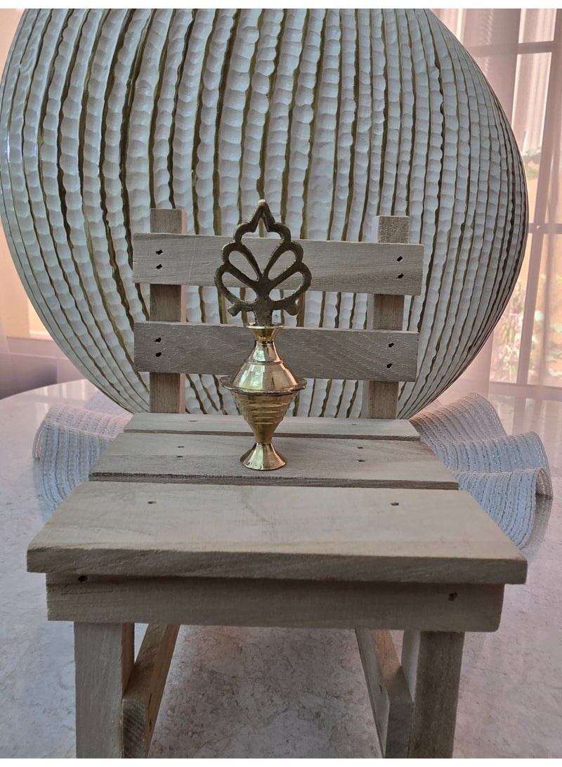 Al Zaabiah Decorative Mini Traditional Gold Makhlh Container - Image 3