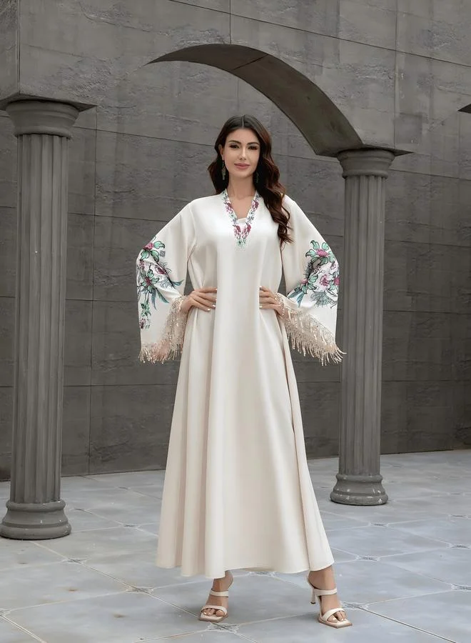 تايك تو جلابية مزينة بطبعة زهور وشراشيب وخرز