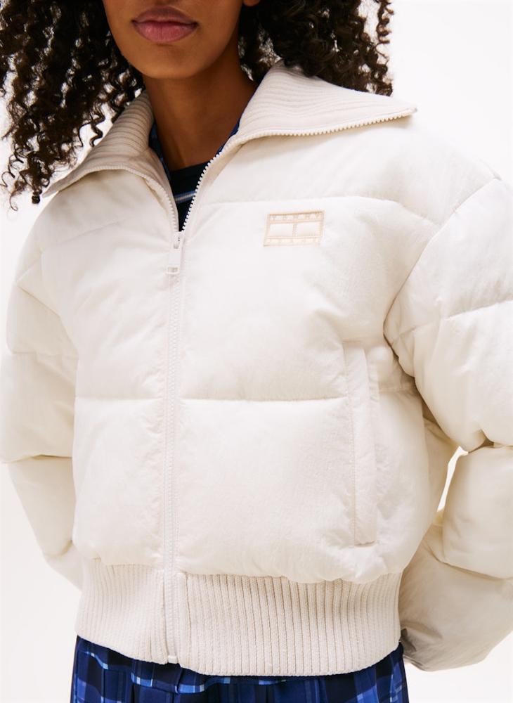 تومي جينز جاكيت منتفخ بشعار مقصوص - Image 3