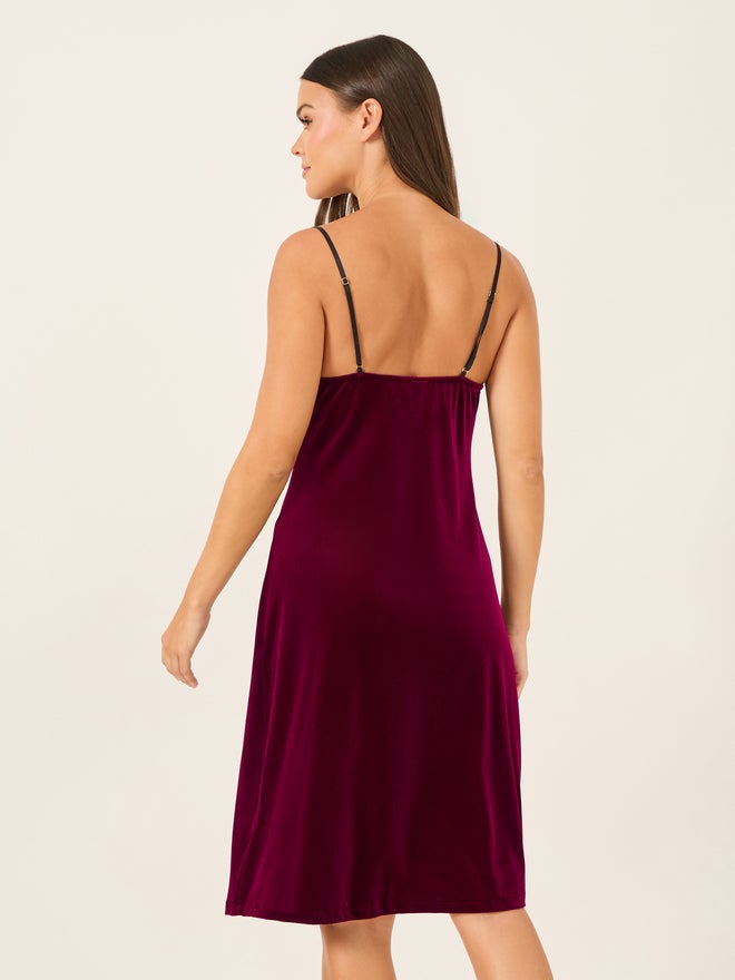 Styli Styli Velvet Cowl Neck Slip with Side Thigh Slit  - Image 3