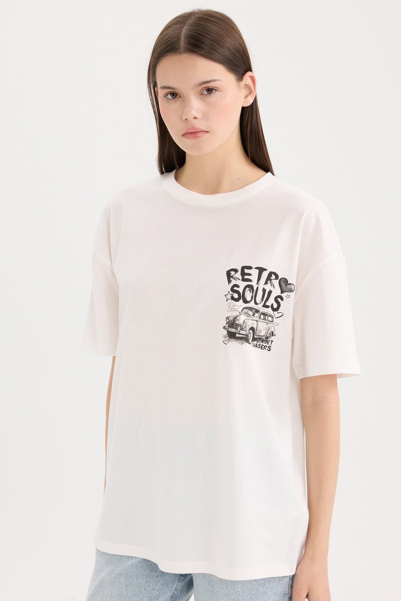 Woman Oversize Fit Crew Neck Short Sleeve T