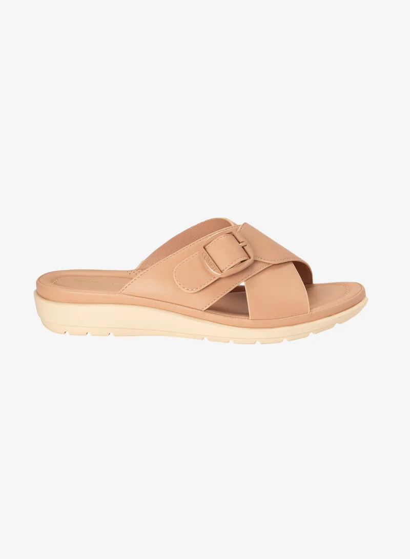 باتا صندل كومفيت بشرائط متقاطعة