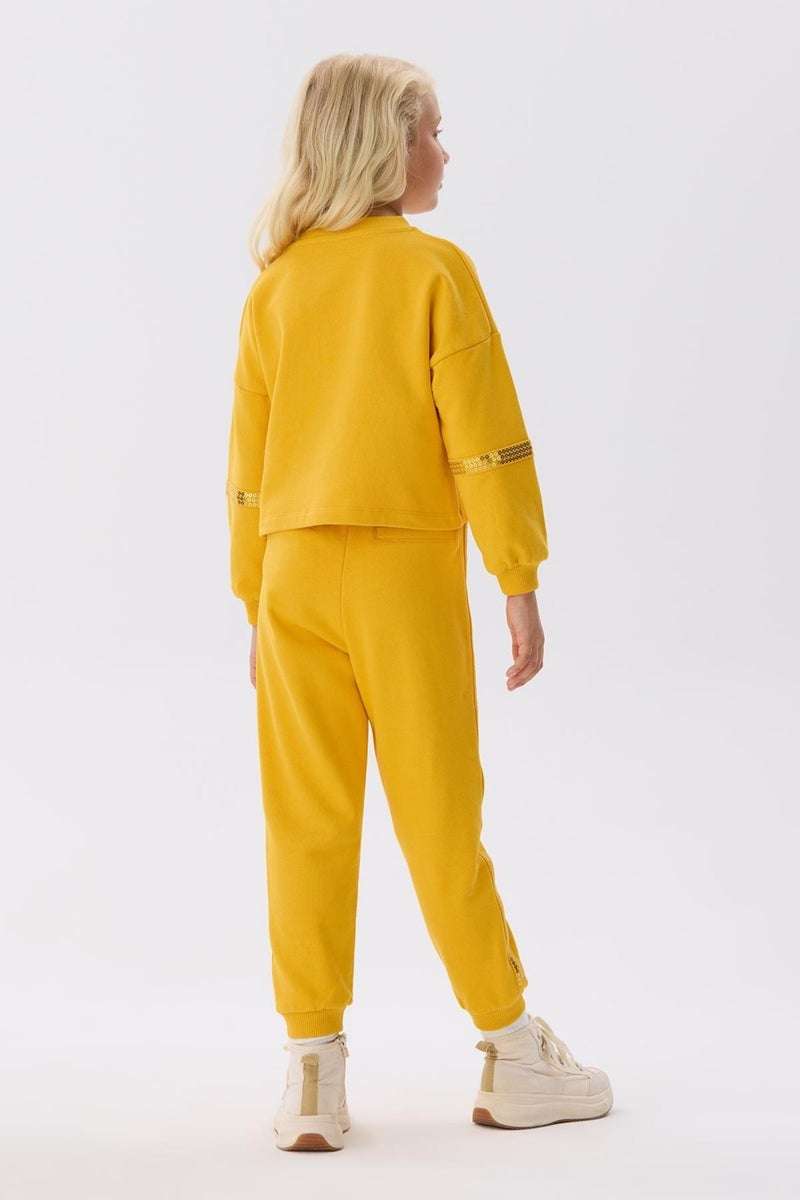 TYESS Bg Store Girl Mustard Sweatshirt  - Image 4