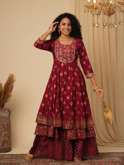جلو باص Women Ethnic Motifs Yoke Design Embroidered Anarkali Kurta