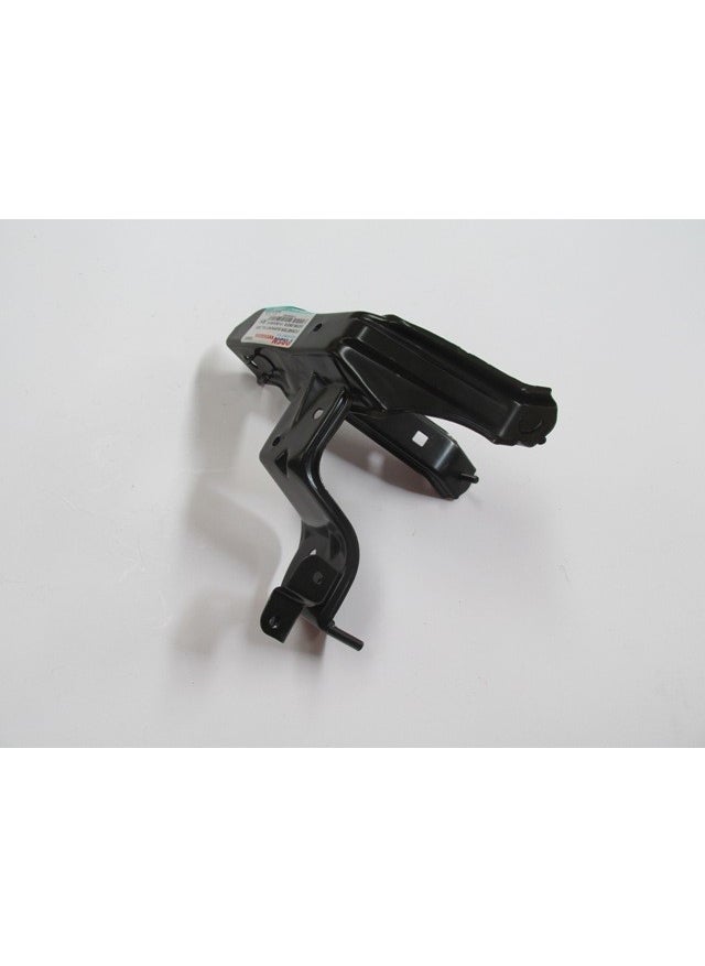 Tw Toyota Hilux- Pick Up LN145- D4D 02/05; Front Fender Inner Mounting Bracket Right ( )  - Image 2